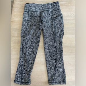 Lululemon Run On Crop 21”